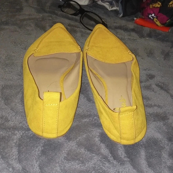 Lulu's Size 8 Emmy Slip ons - Picture 5 of 6